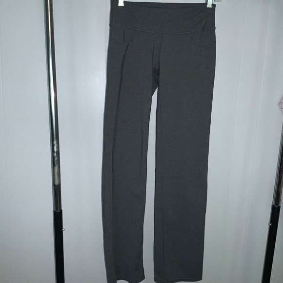 Athleta In Fusion Flap Pocket yoga Pants Sz S Gray Stretch gym workout 964515 - Picture 1 of 9
